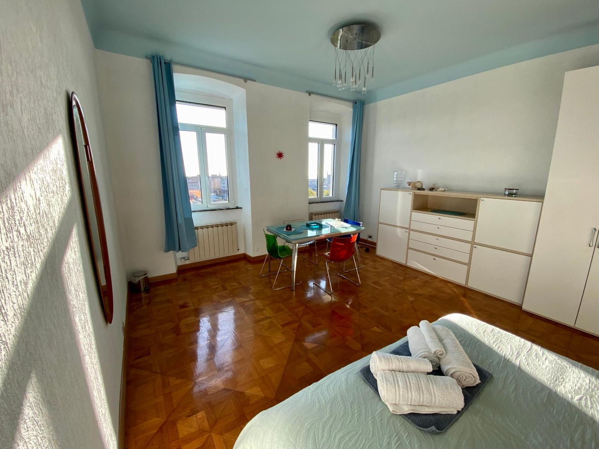 B&B Porto Vivo ตรีเอสเต ภายนอก รูปภาพ